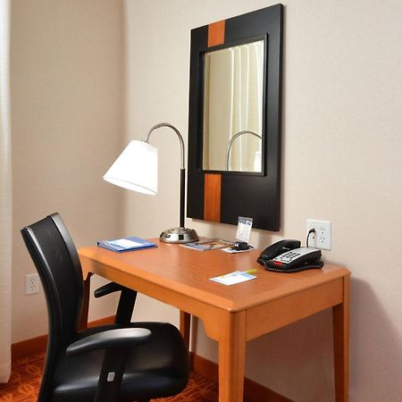 Fairfield Inn & Suites ווית'וויל מראה חיצוני תמונה