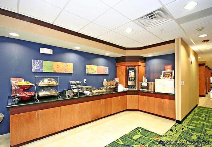 Fairfield Inn & Suites ווית'וויל מראה חיצוני תמונה