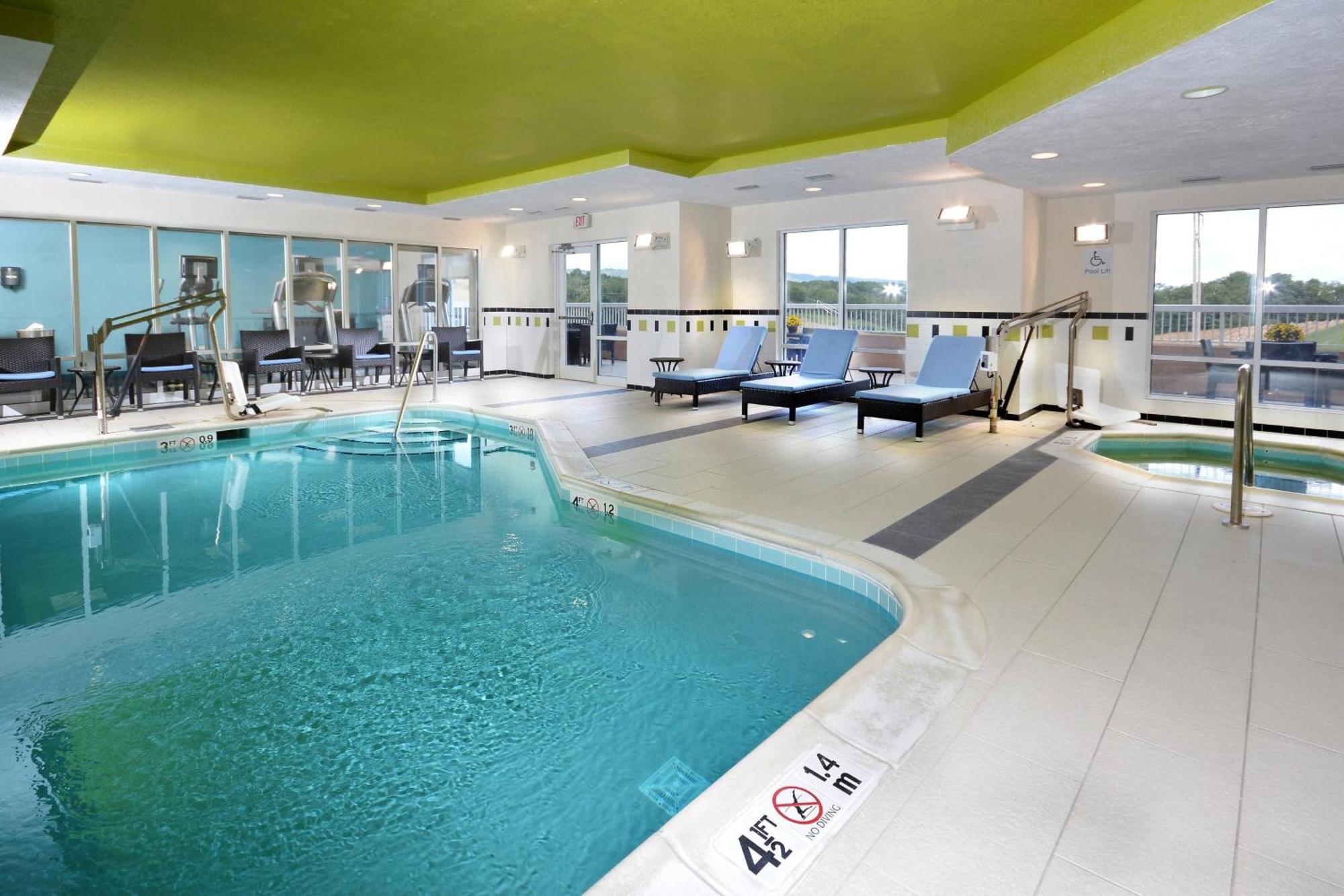 Fairfield Inn & Suites ווית'וויל מראה חיצוני תמונה
