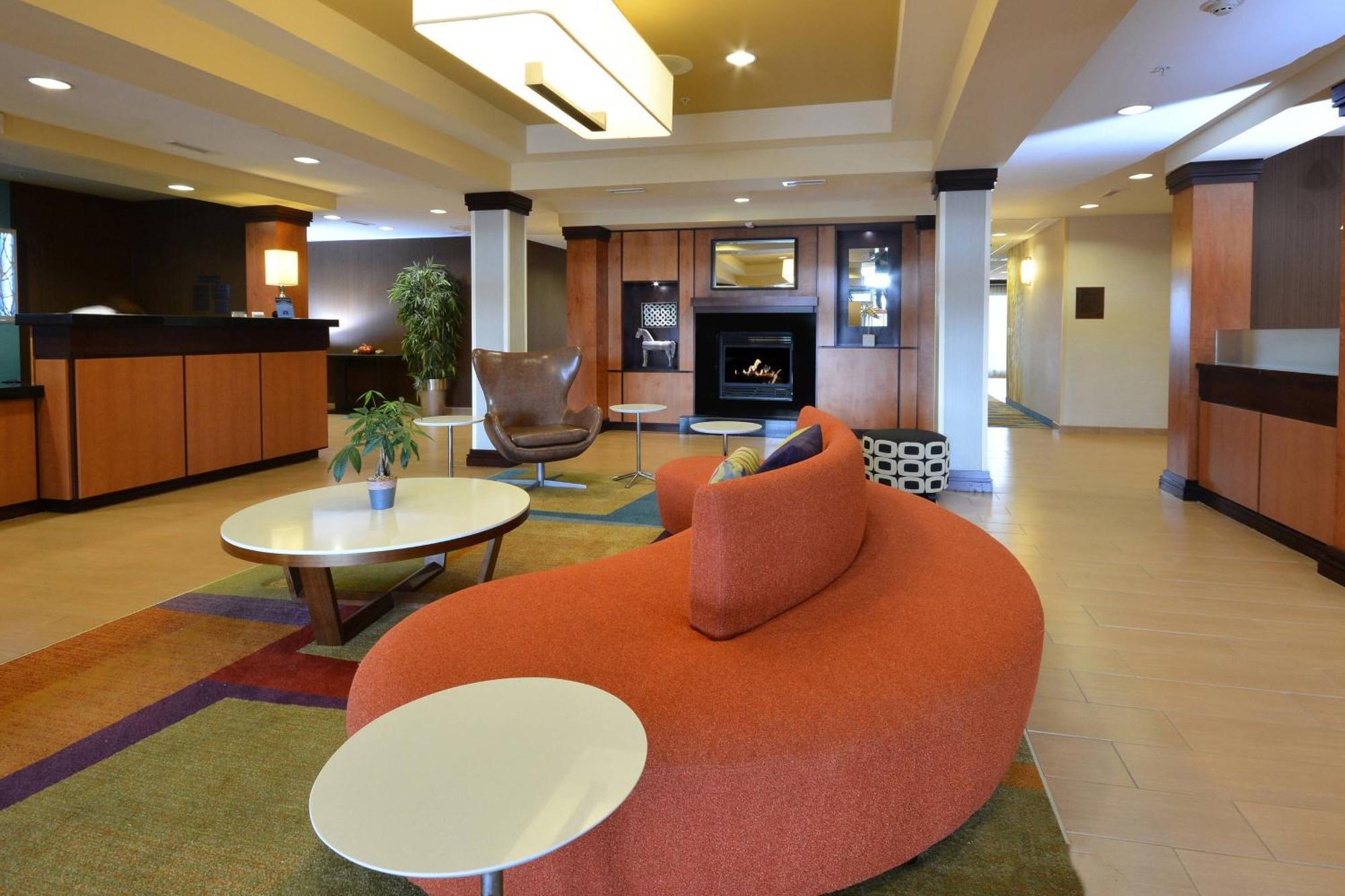 Fairfield Inn & Suites ווית'וויל מראה חיצוני תמונה