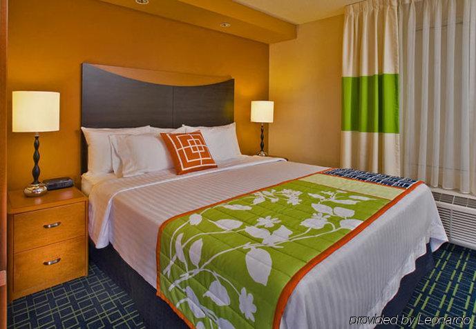 Fairfield Inn & Suites ווית'וויל מראה חיצוני תמונה